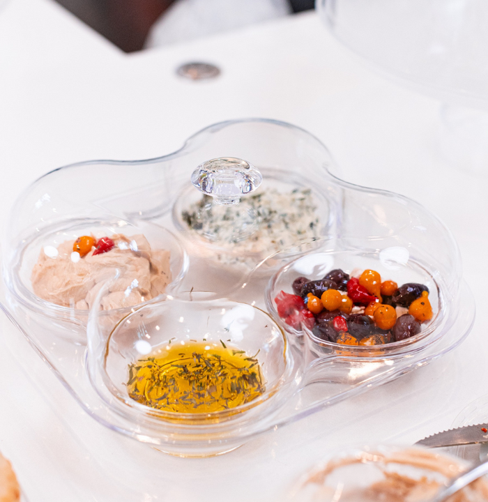 Divided 4-Section Serving Tray With Cover