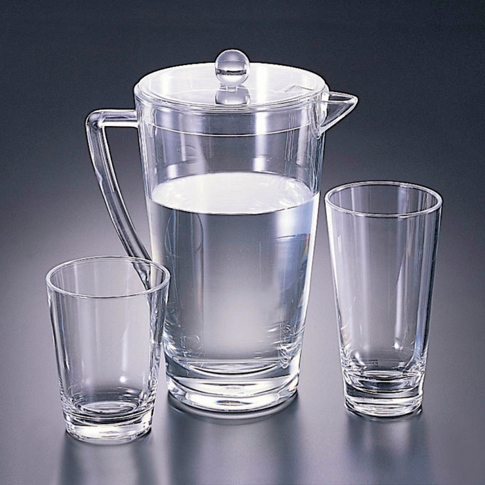 2.5 Quart Classic Pitcher with Lid