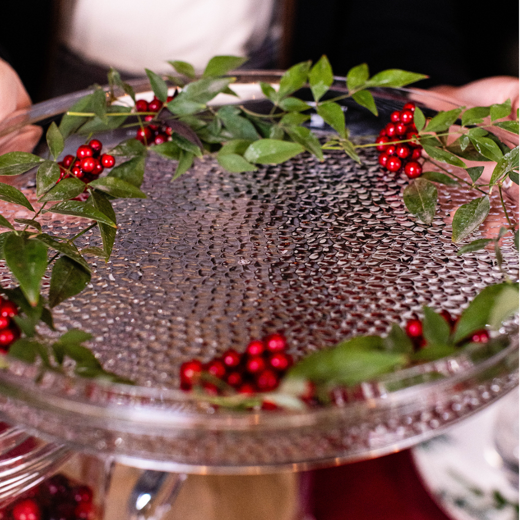11" Round Pie Tray with Cover