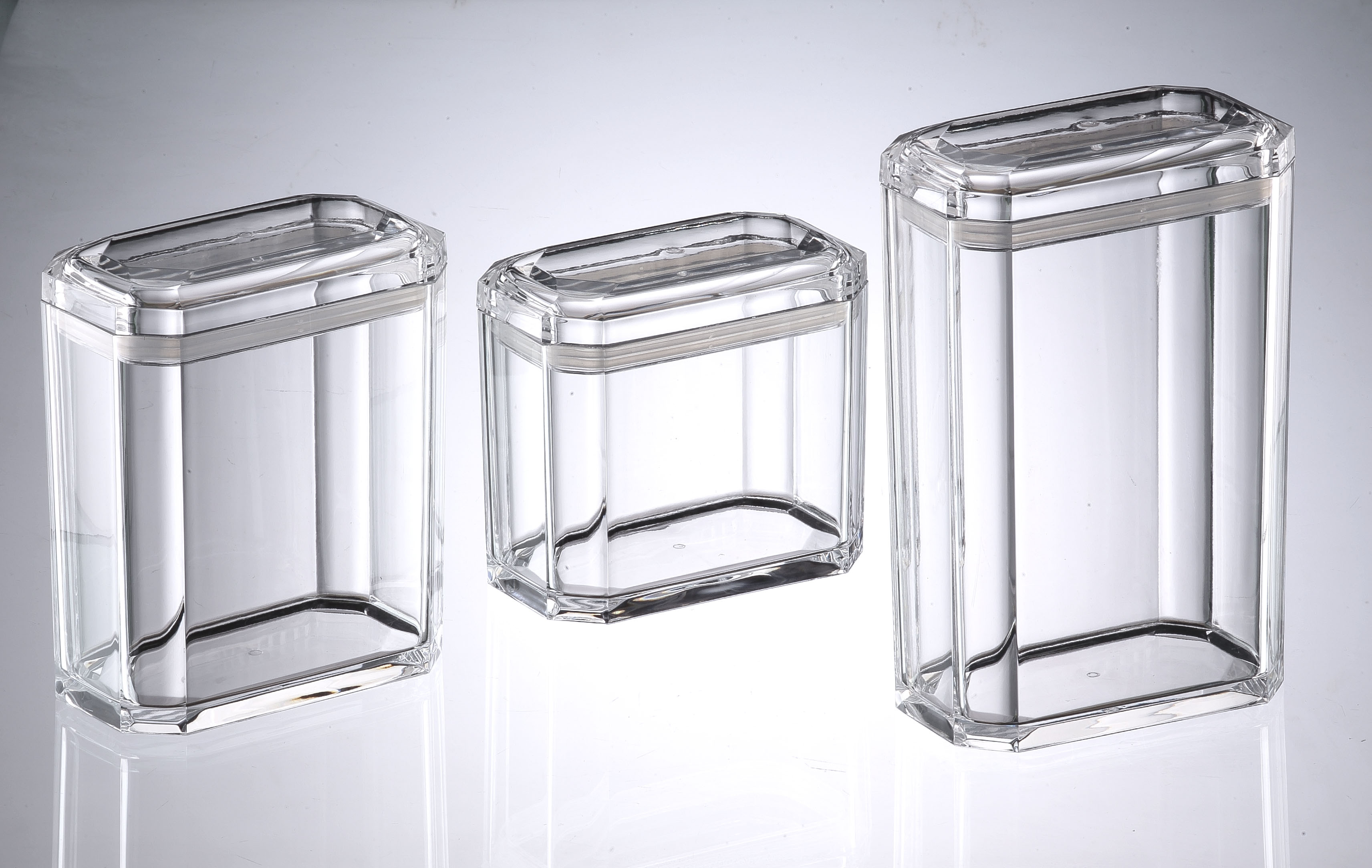 69Oz Faceted Canister