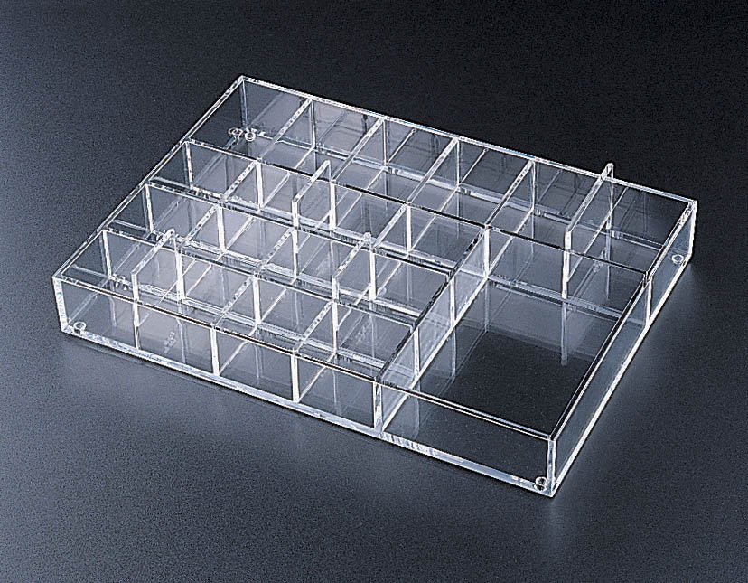Removable 19-Compartment Tray