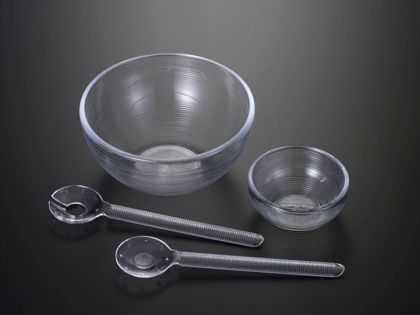 Ring Style Salad Servers